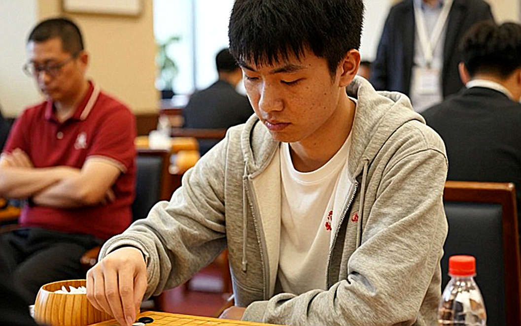 GCL 2026: Nepomniachtchi tạo áp lực cho Carlsen trước khi vượt qua Sindarov trên giây