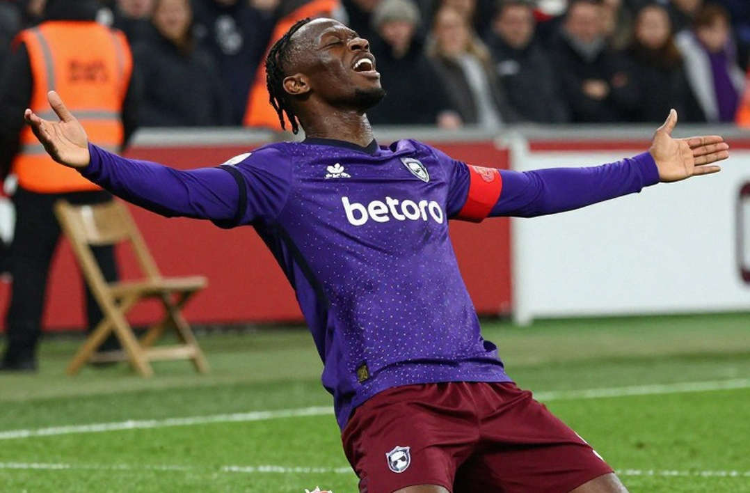 JJ Gabriel chọn Chelsea: hộ chiếu Ireland, Điều 19 FIFA và khoảng trống hai năm của Man United JJ Gabriel chọn Chelsea: hộ chiếu Ireland, Điều 19 FIFA và khoảng trống hai năm của Man United