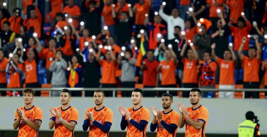 Coloso trở về: Clásico Nacional, hợp đồng đặt tên và bài toán niềm tin ở Estadio Banorte