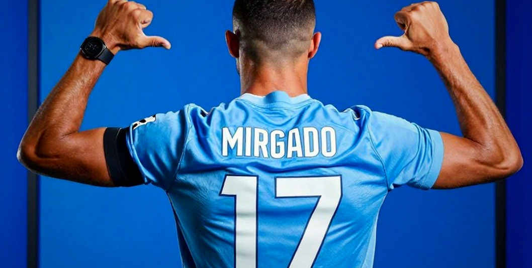 Vietnamese Football and the Root Problem: When the System Hasn't Produced Players, Don't Blame the Number 9