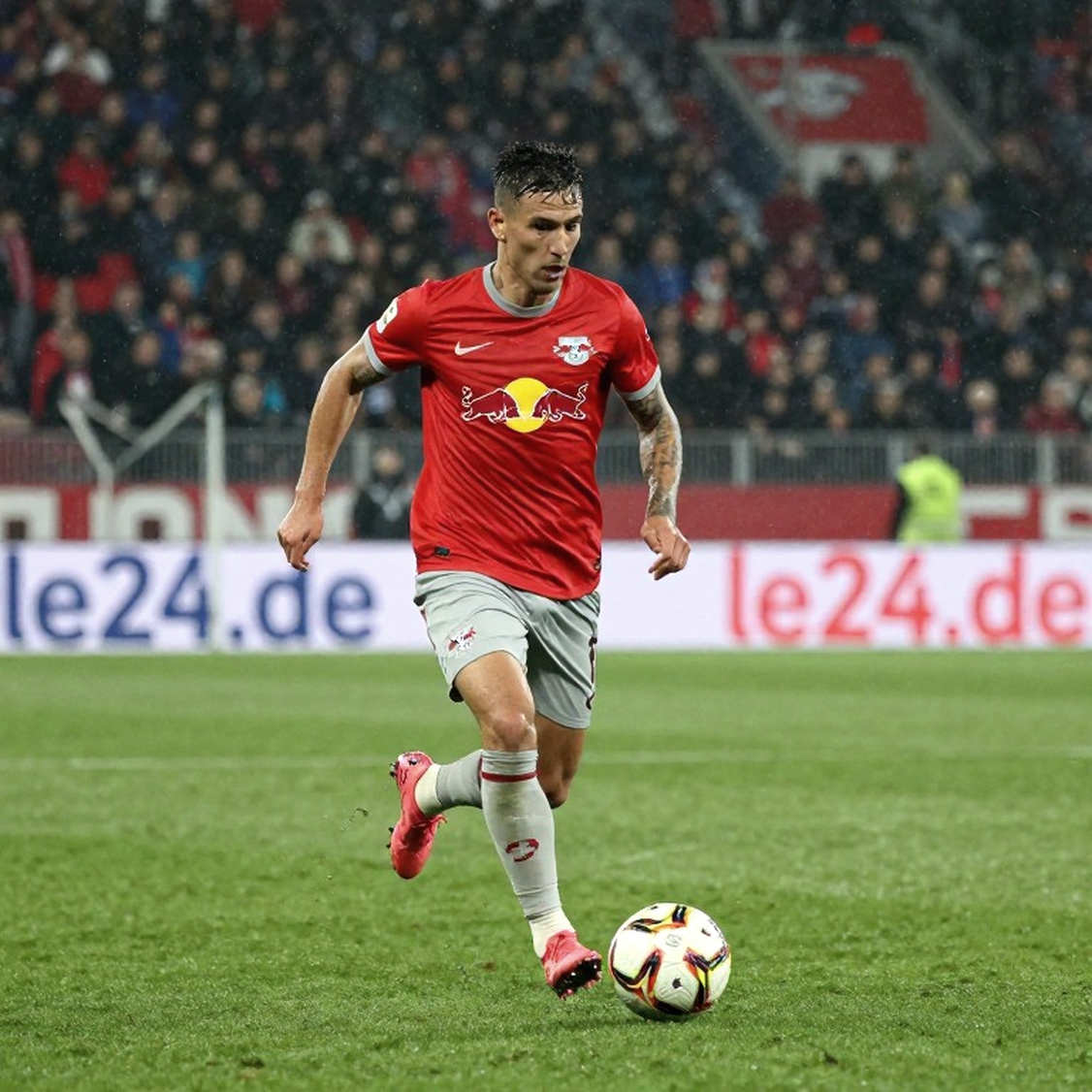 De Telegraaf chỉ trích Ajax: Khi đội hình trăm triệu euro không hiểu nhau