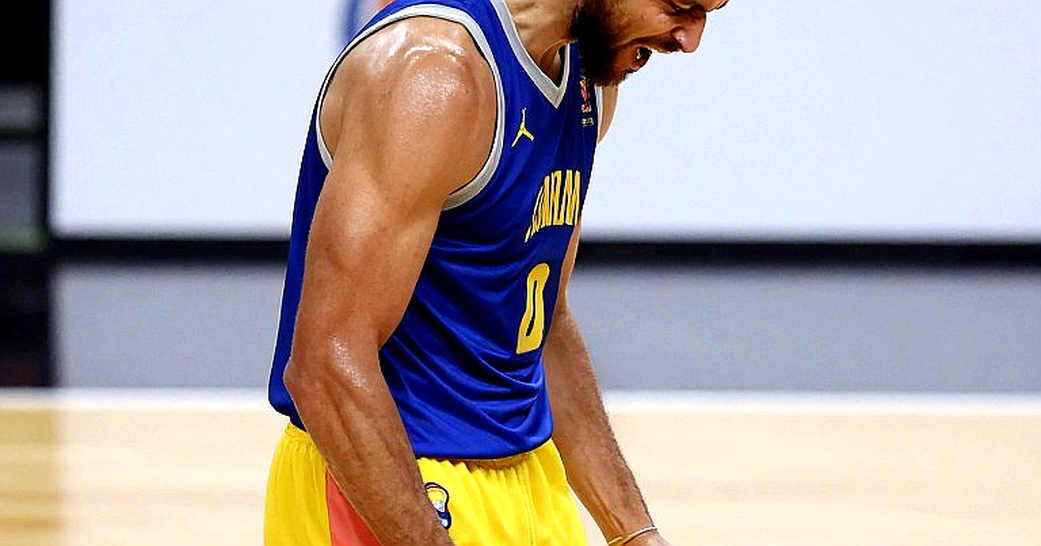 EuroCup 2026-27: Venice ký Erick Green sau chấn thương của Sir'Jabari Rice, Balkan Botevgrad gia hạn Martin Sotirov EuroCup 2026-27: Venice ký Erick Green sau chấn thương của Sir'Jabari Rice, Balkan Botevgrad gia hạn Martin Sotirov