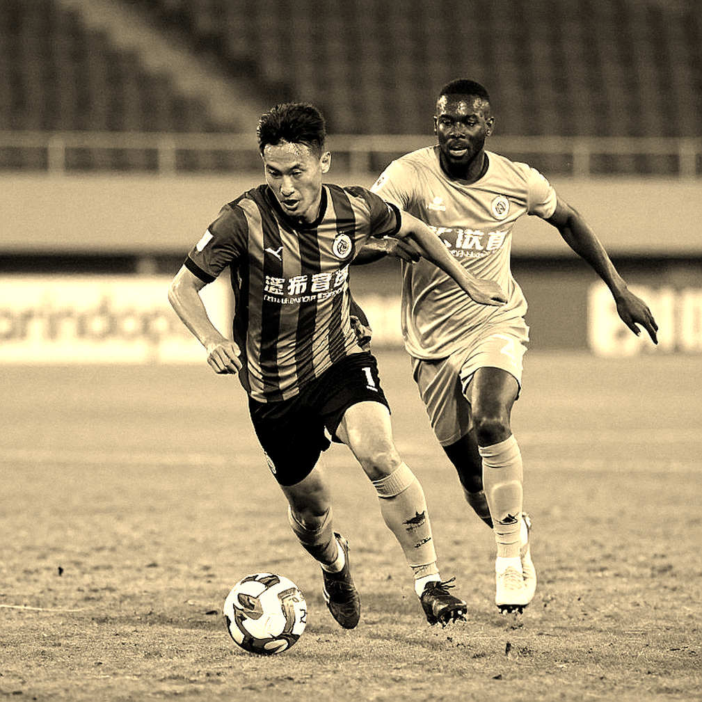 Khoảng lặng ở Oeiras: Bruno Fernandes và nghệ thuật giữ một đội tuyển khỏi tan thành hai nửa