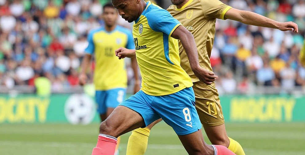 César Ramos vắng mặt ở Clásico Nacional: Tin đồn "veto" và chân không thông tin của Liga MX