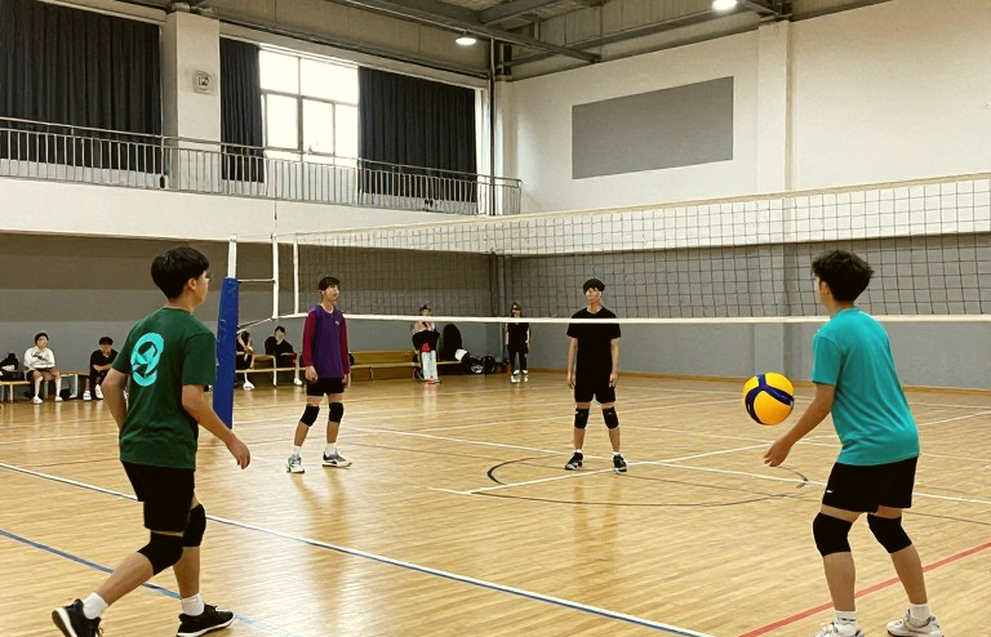 Cú đập của Jess Mruzik vào mặt libero 14 tuổi Quách Thị Hoài An: vấn đề nằm ngoài sân đấu