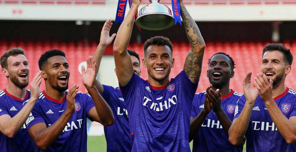 Vẫn chấn thương, Shin Tae-yong hé lộ dự kiến Marselino Ferdinan gia nhập Persija: Một canh bạc có tính toán