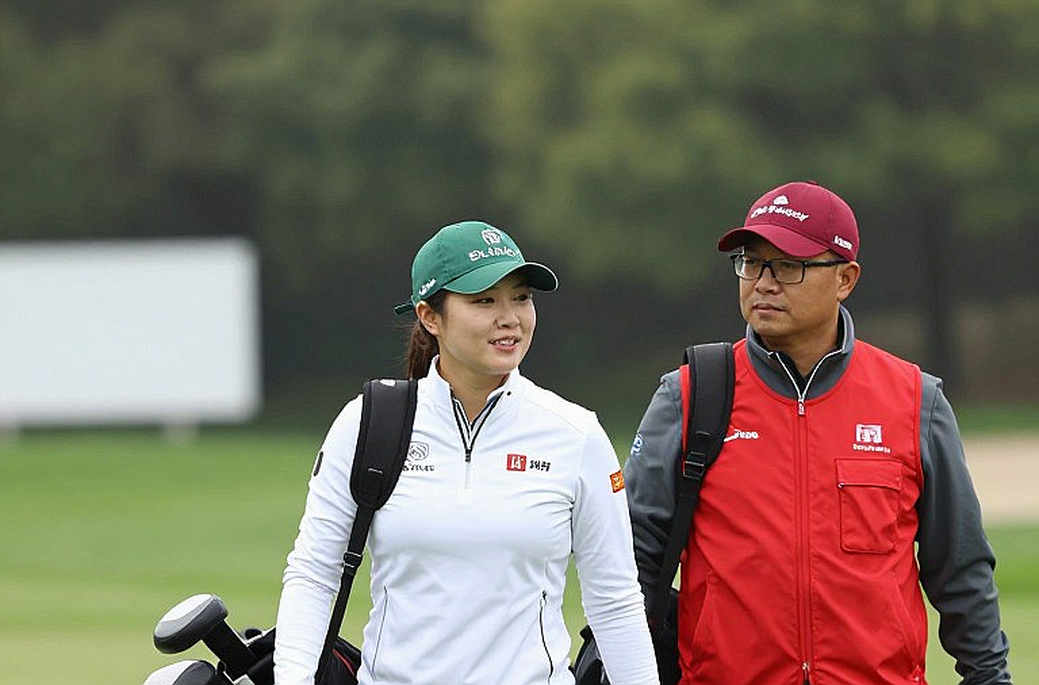 Medinah và nỗi ám ảnh 2026: Snedeker đang xây lại ngôi nhà cảm xúc cho Team USA Medinah và nỗi ám ảnh 2026: Snedeker đang xây lại ngôi nhà cảm xúc cho Team USA
