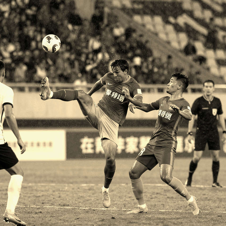 Đả bại Thanh Hóa 2-0, Becamex TP.HCM mở ra cánh cửa trở lại V.League 1 bằng lối chơi của kẻ chiến thắng kiên nhẫn