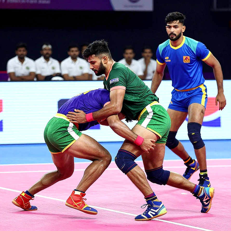 SofM đặt LCK trên LPL trước Worlds 2026: một dự báo thiếu patch, thiếu đội hình, thiếu cả định dạng giải